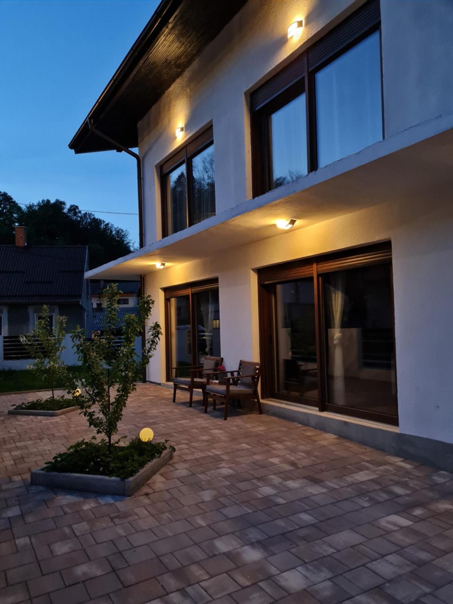 Old Town Road Apartment Karlovac Exterior foto