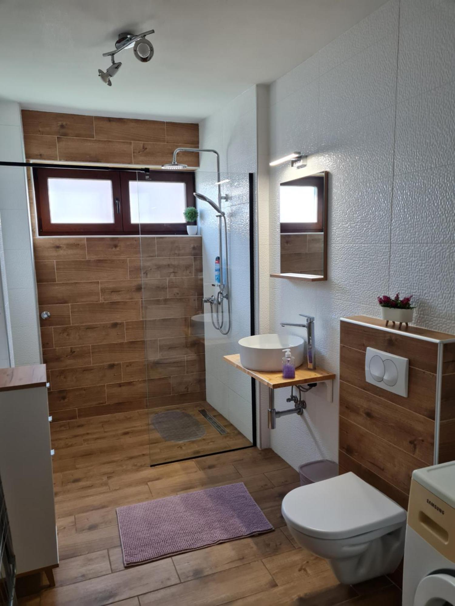 Old Town Road Apartment Karlovac Exterior foto