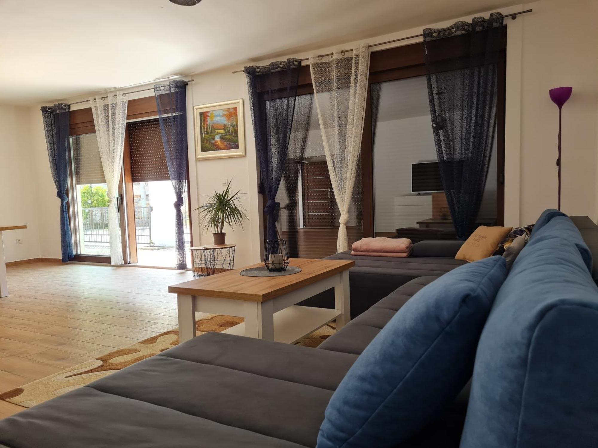 Old Town Road Apartment Karlovac Exterior foto